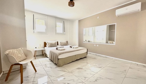 Villa, 4 habitaciones, piscina privada, vistas al jardín