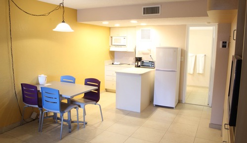 Estudio económico (West-Mini Kitchen-No Ocean View)
