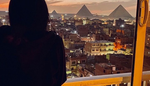 Queen Room With Pyramids View