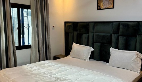 Apartamento, 2 habitaciones, fumadores, balcón