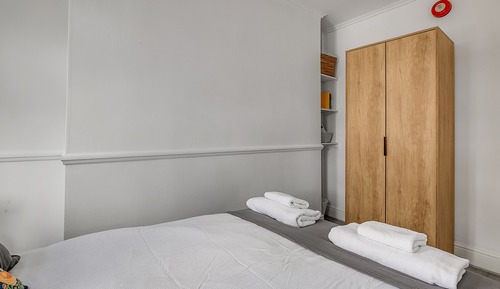 Apartamento, 2 habitaciones, cocina básica