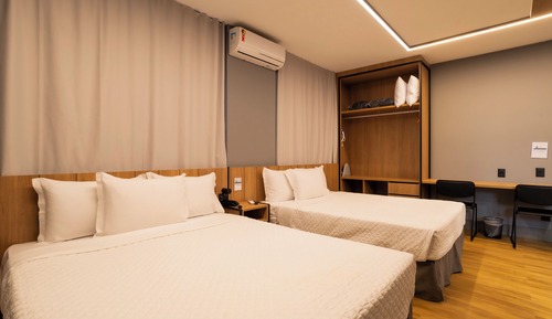 Apartamento, 2 camas de matrimonio, vistas a la ciudad