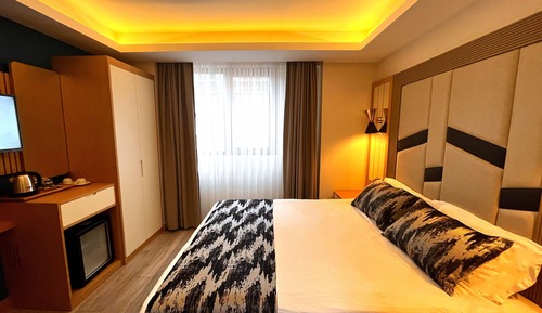 Family Connected Room 4 Pax