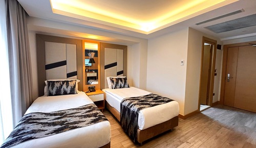 Habitación estándar con 1 cama doble o 2 individuales