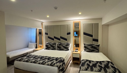 Habitación triple económica