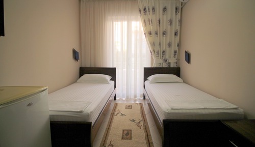 Habitación Confort con 2 camas individuales