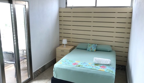 Suite estándar, balcón, junto a la piscina