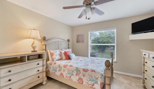 House, Multiple Beds, Pool Access (MGC9492)