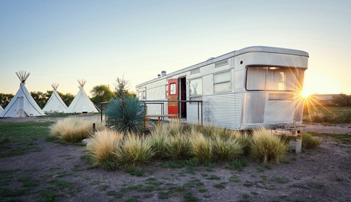 Habitación (Extra Large Trailer)