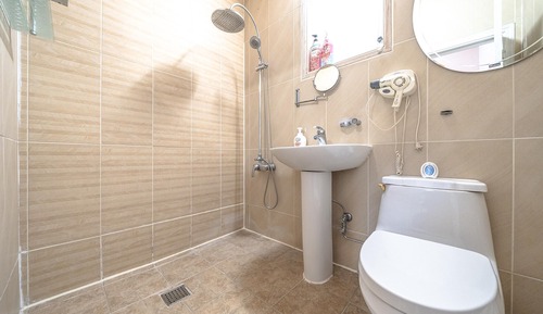 Basic Room, 3 Bedrooms (Maronnier)