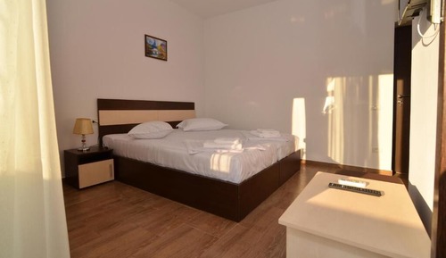 Habitación familiar con 1 cama doble o 2 individuales