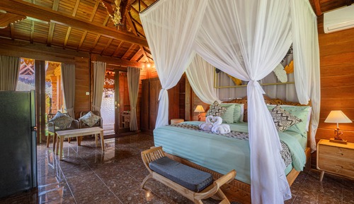 Bungalow Deluxe
