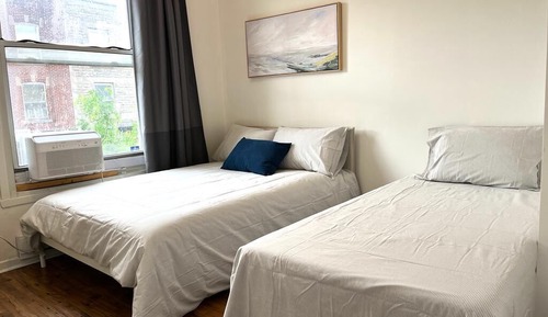 Apartamento familiar, 3 habitaciones, balcón