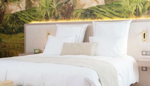 Suite junior, 1 cama de matrimonio grande, baño privado, sobre el agua