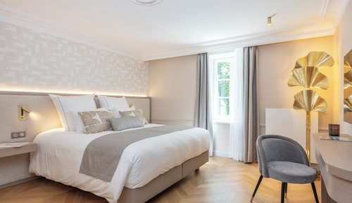 Suite, 1 cama de matrimonio grande con sofá cama