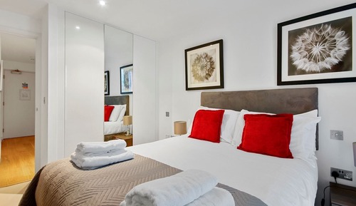 Apartamento estándar, 2 habitaciones, balcón (2)