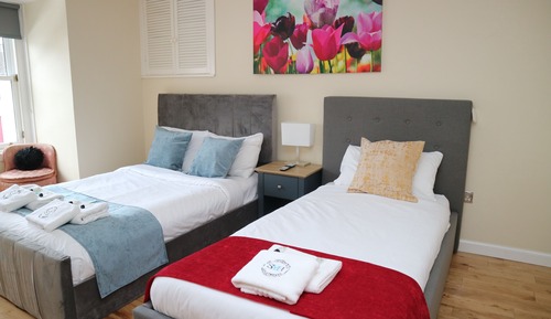 Habitación familiar con 1 cama doble o 2 individuales