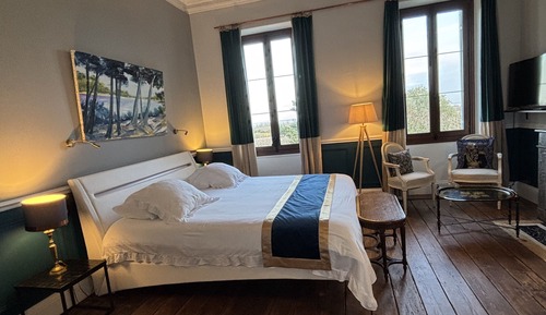 Habitación de lujo doble, vistas al río (Chateau Tronquoy)