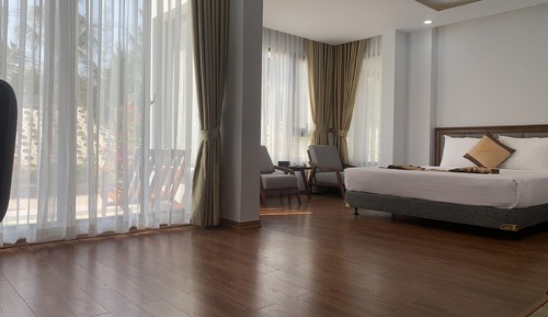 Habitación Deluxe doble, 1 cama de matrimonio grande, vistas a la colina