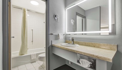Habitación Deluxe, 1 cama de matrimonio grande, accesible para personas con discapacidad