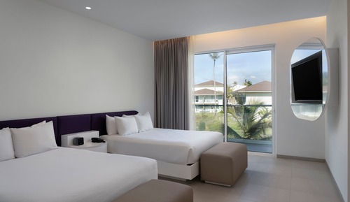 Habitación estándar, 2 camas dobles, vistas al jardín