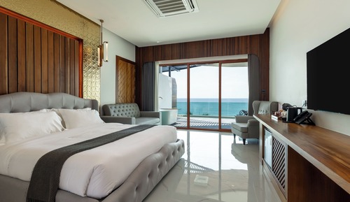 Deluxe Ocean View
