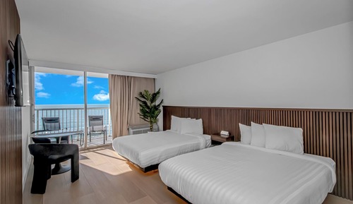 Suite estudio clásica, vistas al mar