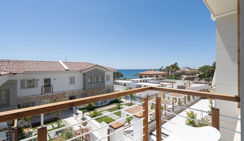 Habitación Deluxe doble, balcón, vistas parciales al mar