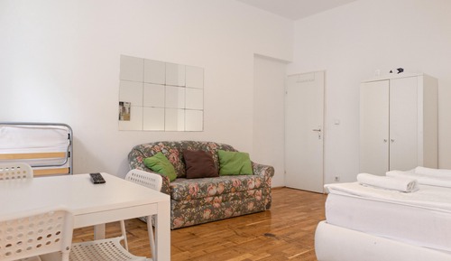 Habitación triple estándar, 1 cama doble con sofá cama