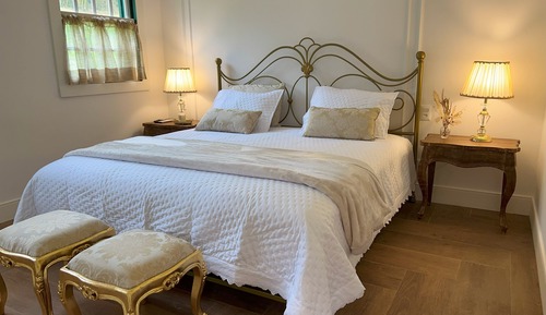 CASA VERDE E BRANCA COMPLETA 1 SUITE