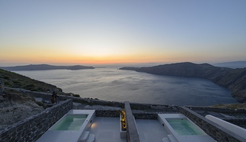 Dome Suite with Heated Plunge Pool