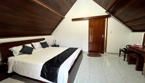 Estudio Deluxe