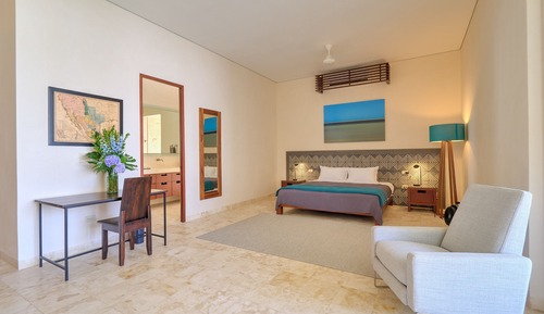 Deluxe Room (6), 1 King Bed