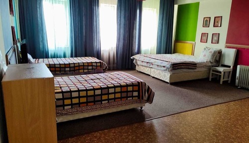 Habitación económica con 1 cama doble o 2 individuales