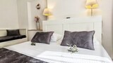 Apartment (Boutique Rooms - with pool - 3 - R103)