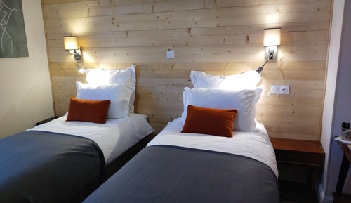 Habitación Confort con 1 cama doble o 2 individuales
