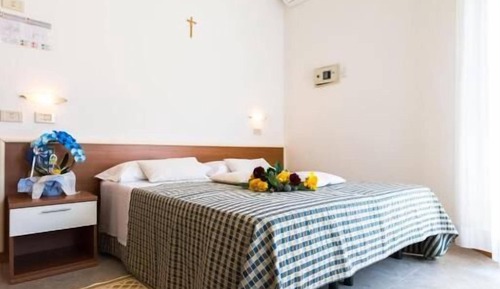 Habitación Confort con 1 cama doble o 2 individuales