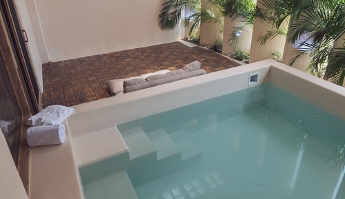 Suite estudio clásica, piscina privada