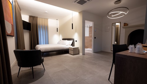 Habitación superior, 1 cama de matrimonio, balcón