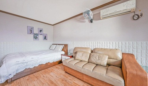 Habitación (103)