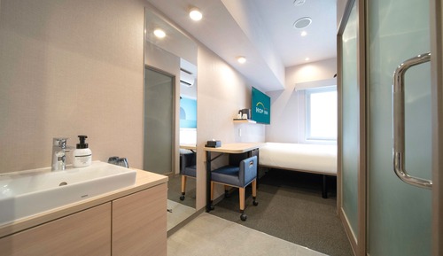 Habitación básica doble (walk-in shower)