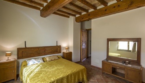 Apartamento estándar, varias camas, vistas al jardín, planta baja