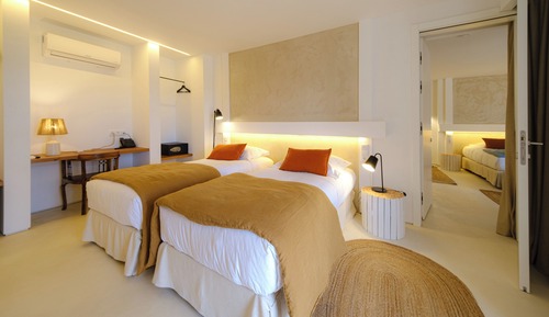 Habitación estándar con 1 cama doble o 2 individuales