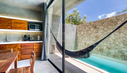Estudio de lujo, piscina privada, planta baja