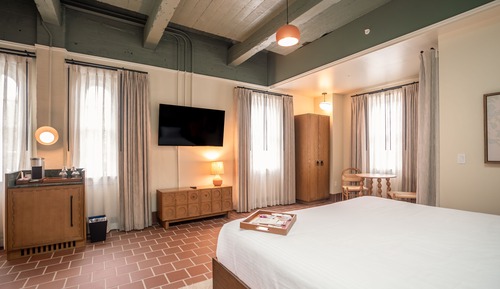 Suite, 1 cama de matrimonio grande con sofá cama (Stone)