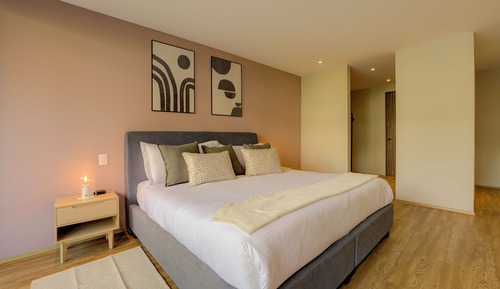 Apartamento de lujo, 3 habitaciones, balcón, vistas a la ciudad