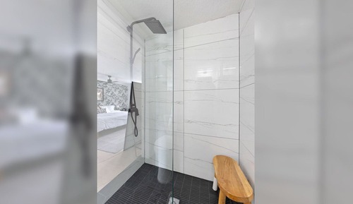 Habitación, 2 camas de matrimonio, vistas a la piscina