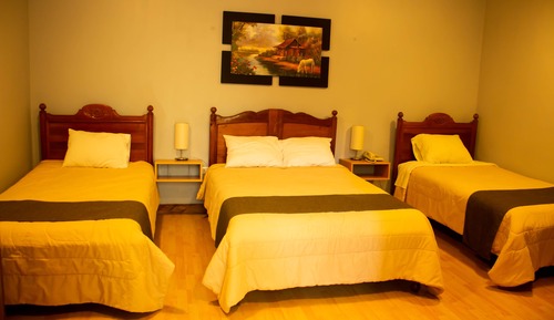 Habitación cuádruple básica