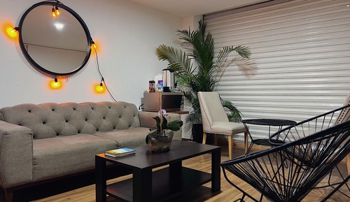 Habitación superior con 1 cama doble o 2 individuales, varias camas