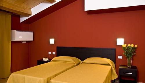 Habitación con 1 cama doble o 2 individuales